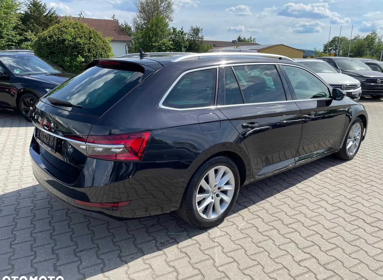Skoda Superb cena 89800 przebieg: 239500, rok produkcji 2020 z Kudowa-Zdrój małe 67